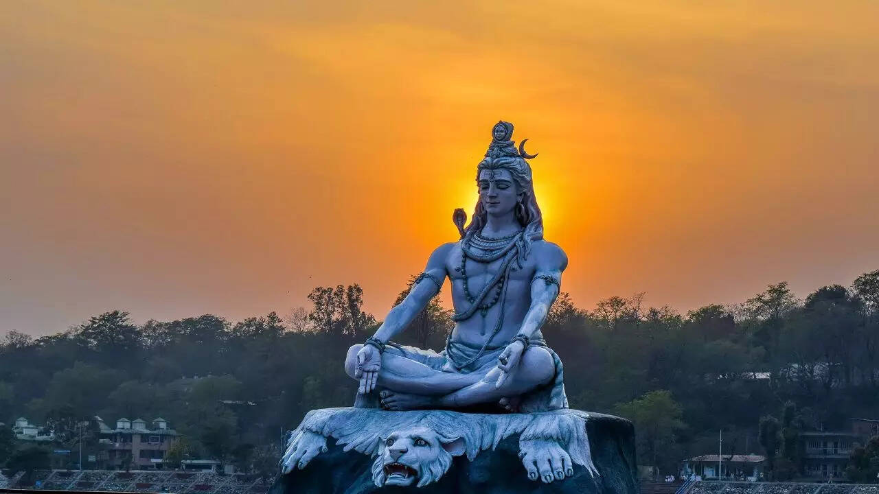 maha shivratri 2025: what is difference between shivratri and maha shivratri?