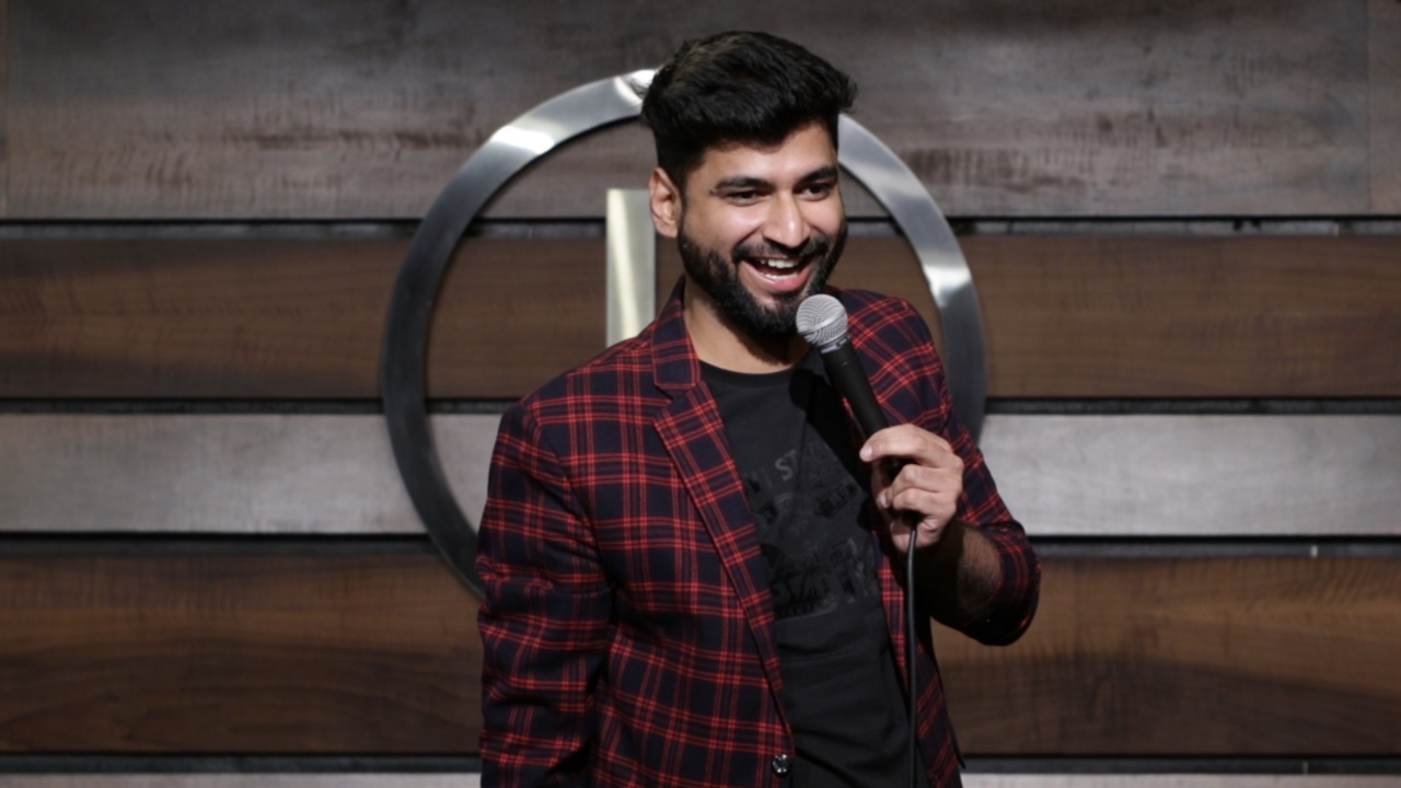 Harsh Gujral Confesses To Feeling Awkward At Bollywood Parties, Recalls Breaking A Glass At His First Event
