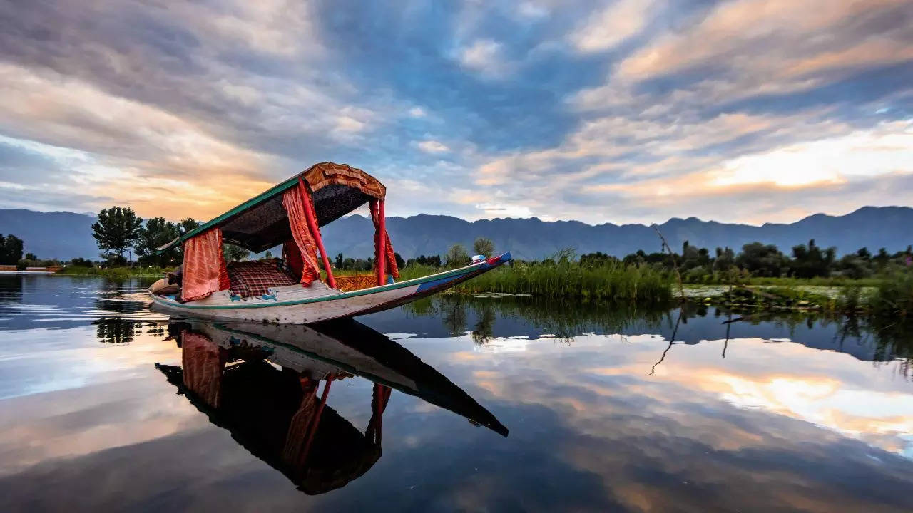 Orange Alert Issued In Srinagar After Rainfall! Here Is What Travellers Need To Know