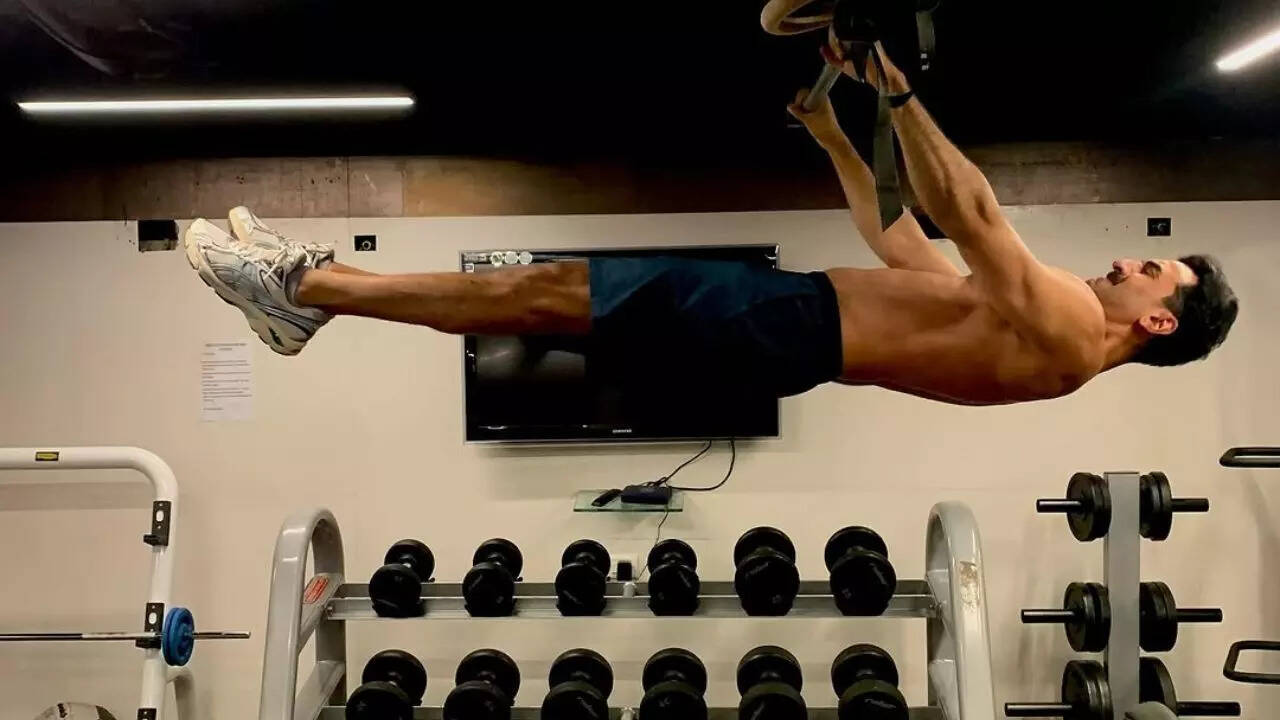 Fitness Transformation for Ranbir Kapoor’s ‘Love and War’: This intense workout trick will blow your mind! Fitness Transformation for Ranbir Kapoor’s ‘Love and War’: This intense workout trick will blow your mind!