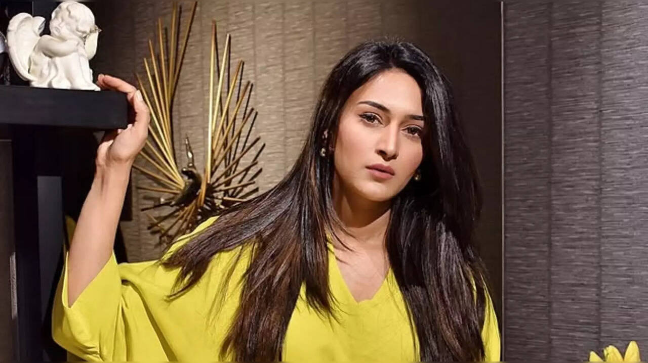 Erica Fernandes Breaks Silence About 'Physically Abusive' Relationship That 'Left Scar' On Her