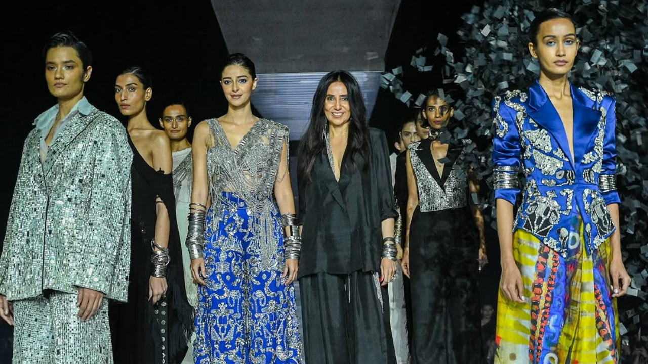 Anamika Khanna ouvre la semaine de la mode Lakme