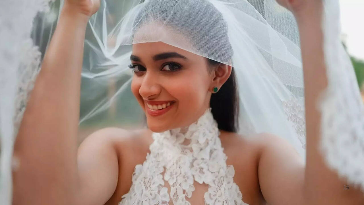  நடிகை கீர்த்தி சுரேஷின் அழகான காதல் திருமண புகைப்படங்கள்... 