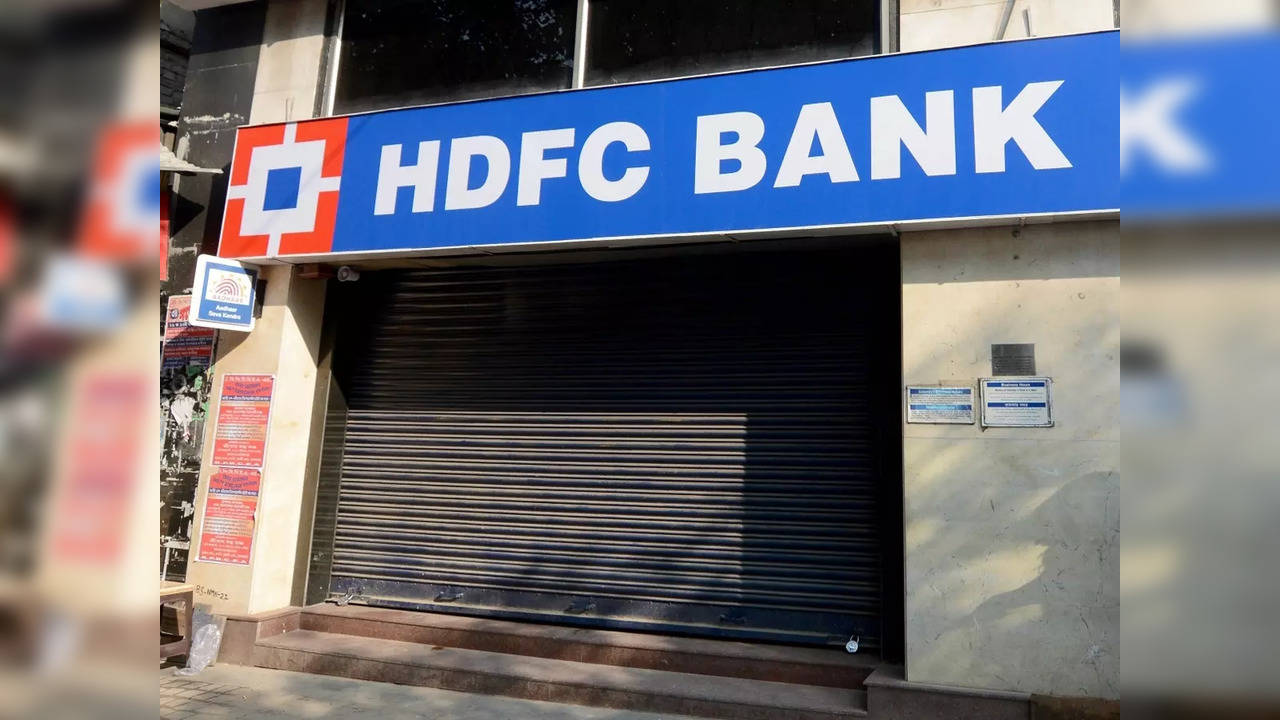 Delight-for-savers-as-lenders-hike-deposit-rates-HDFC-BAK