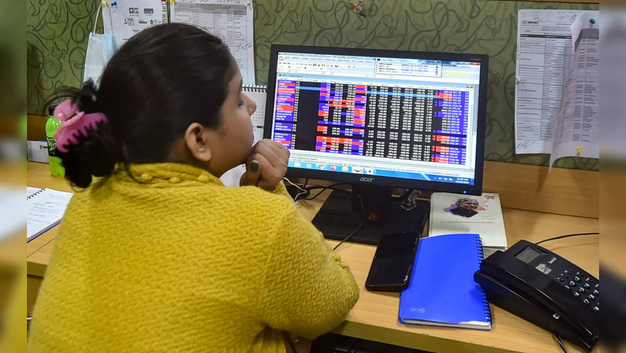 Sensex, Nifty continue to recover on day 4 as RBI, positive global cues keep stocks ticking