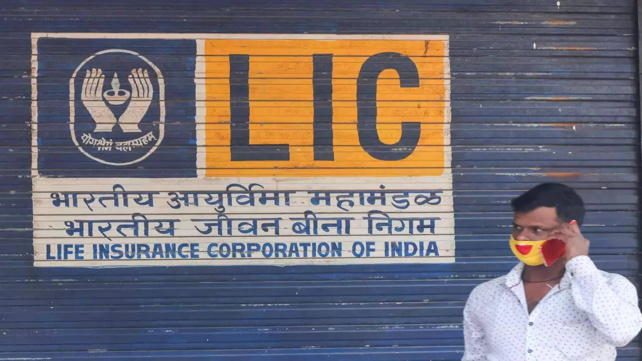 LIC IPO PAN