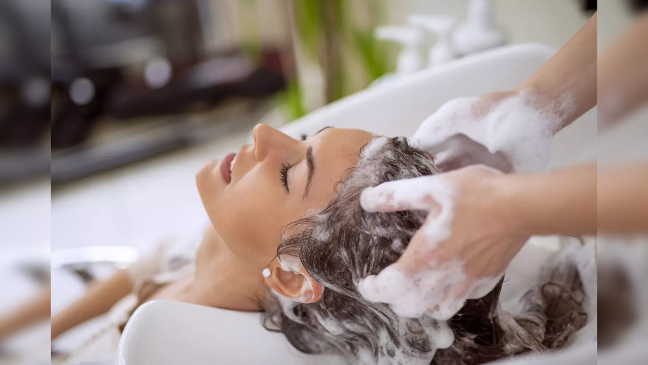 How often should you wash your hair? Know the rules of doing it right