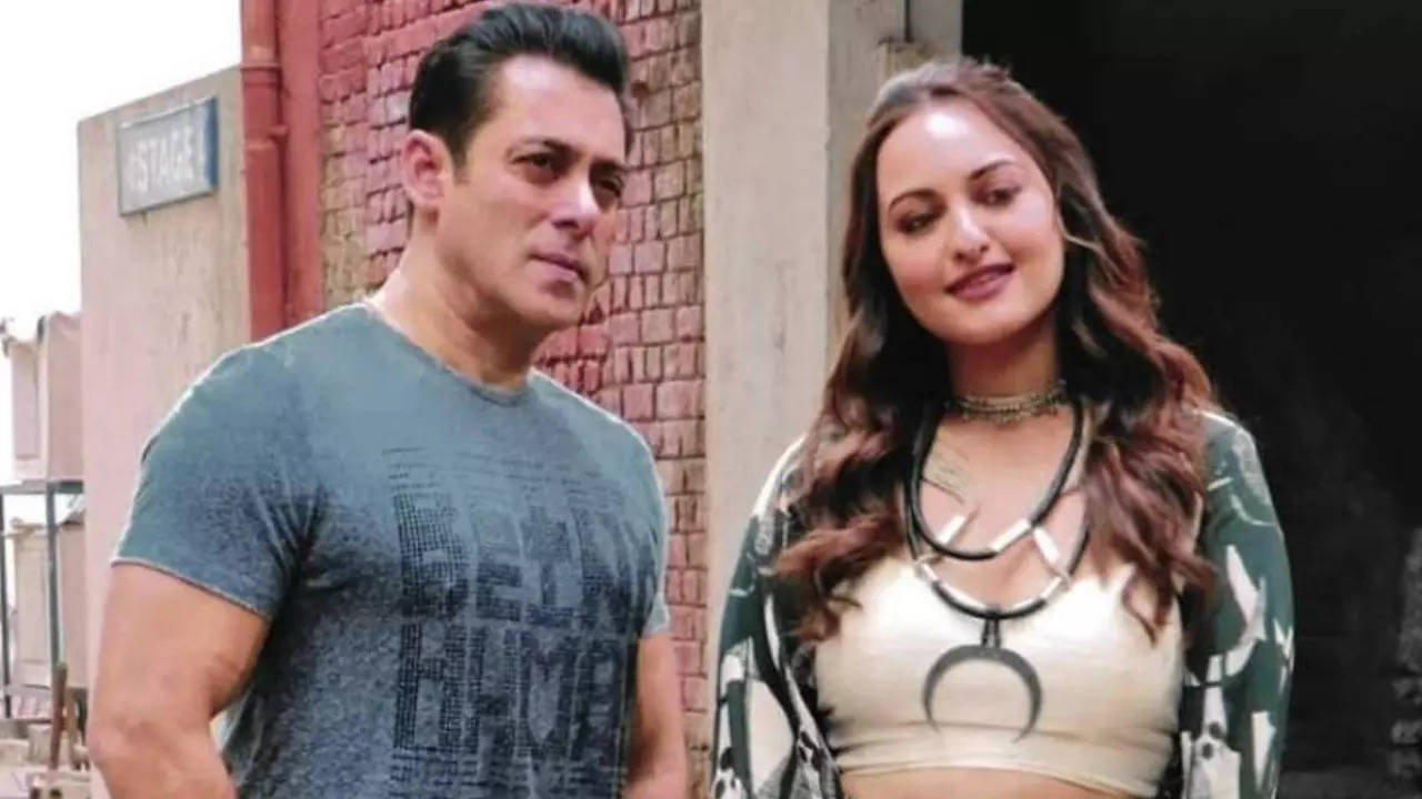 Has Salman Khan Secretly Tied The Knot With Sonakshi Sinha Heres The Truth Behind The Viral Pic