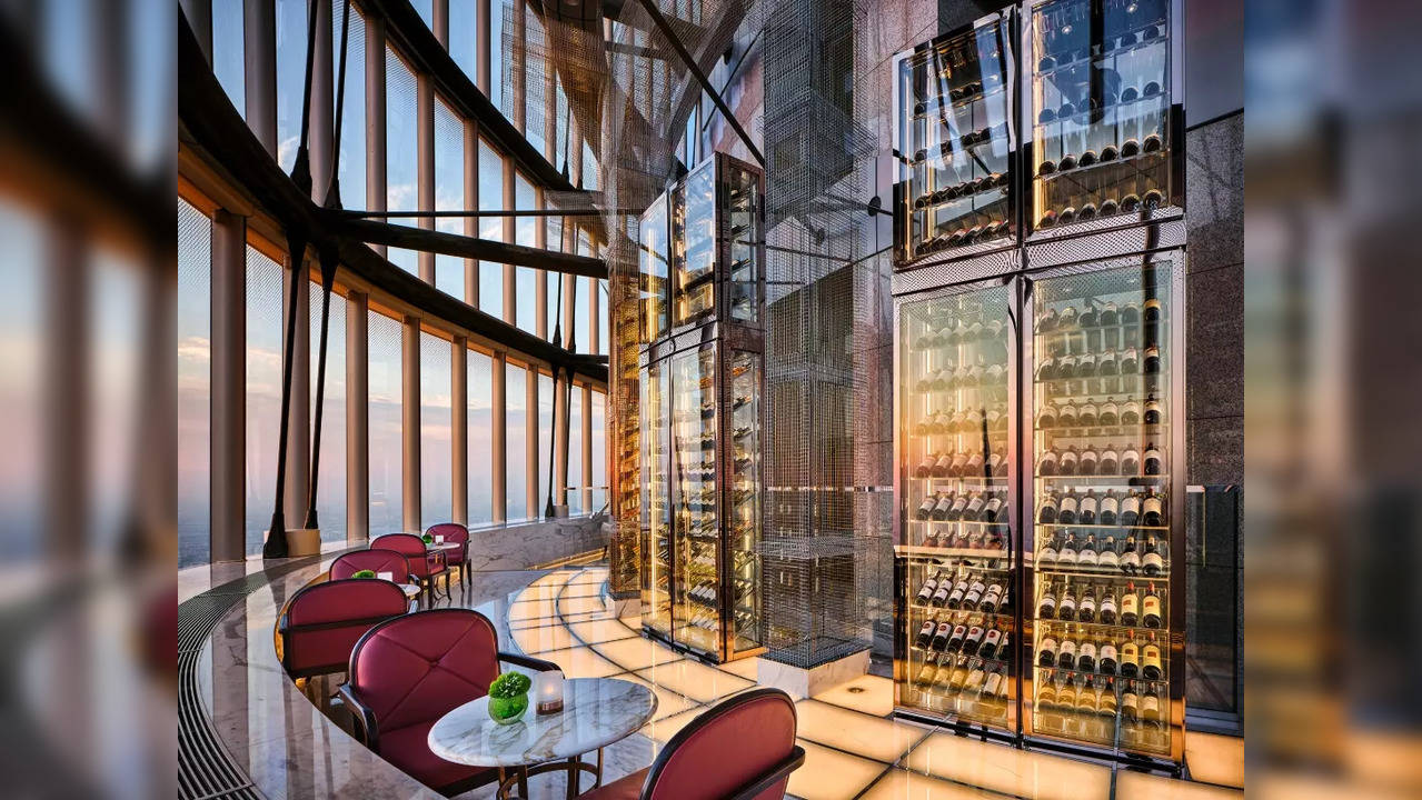 World's highest restaurant in a building - The Heavenly Jin Restaurant. | Image courtesy: J Hotel Shanghai Tower