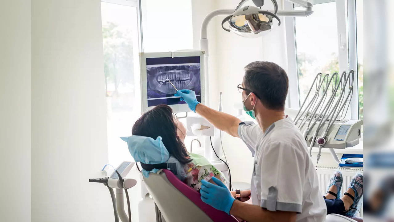 Dentist's Day 2022: Tips to prepare yourself for a dentist appointment