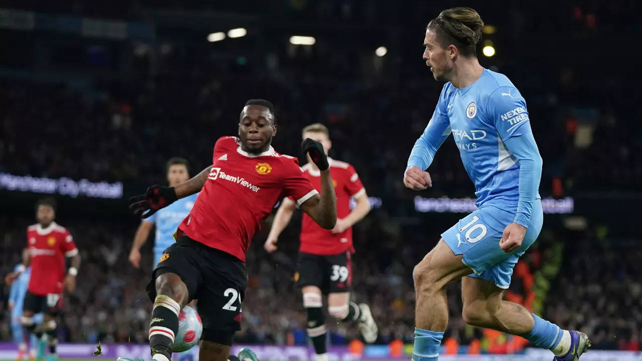 man-city-vs-man-united-bissaka-ap