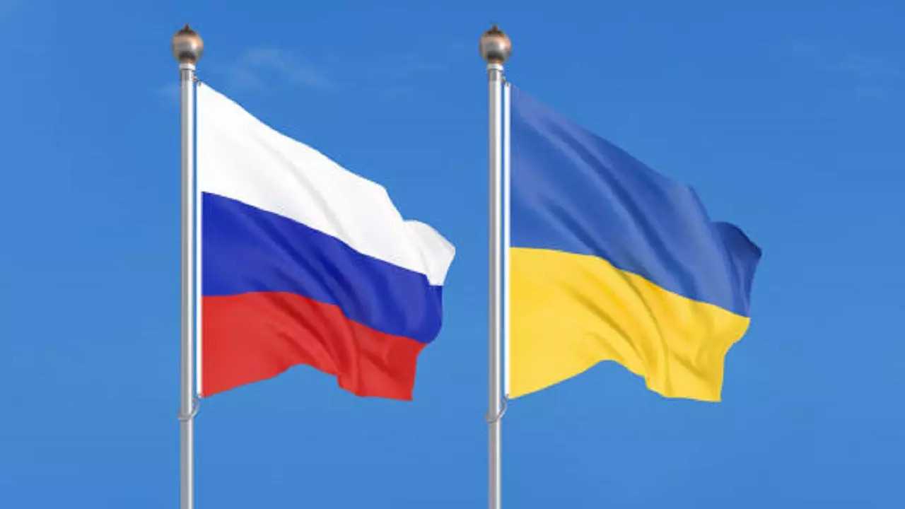 russia ukraine flags