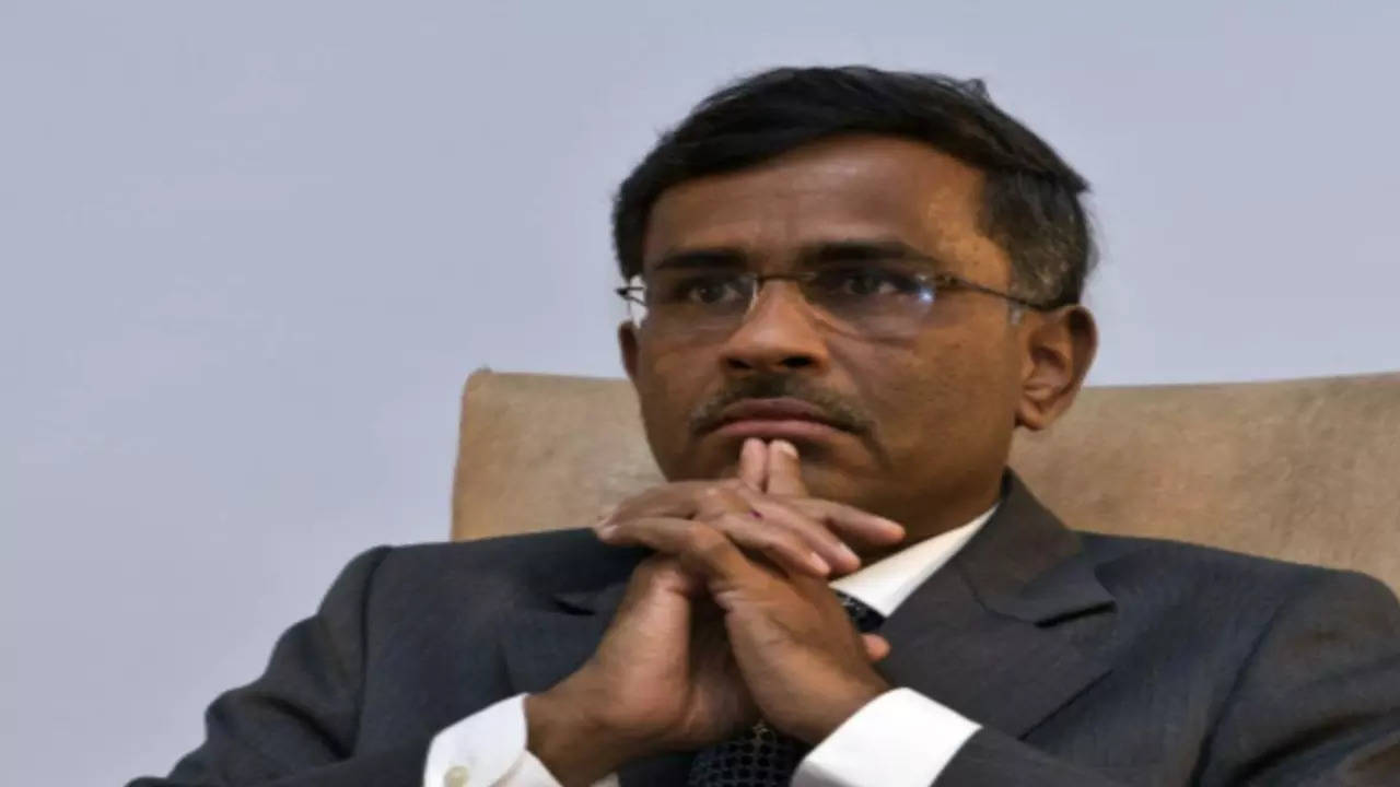 NSE CEO Vikram Limaye will not apply for a second term at NSE