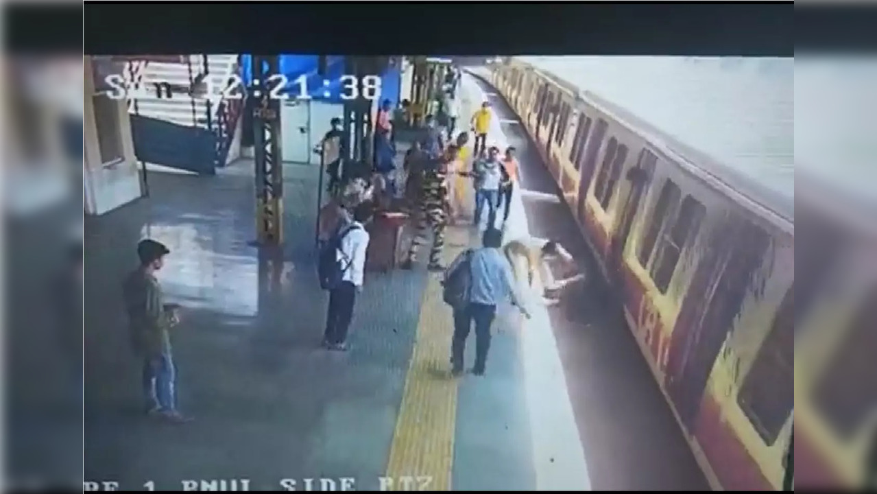 Wadala station mishap