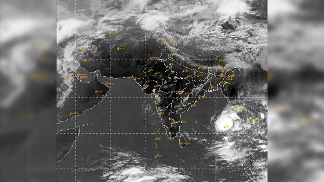 Satellite image of Cyclone Asani