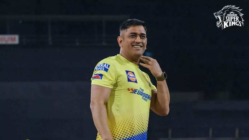 MS Dhoni has been advised to bat higher up for CSK