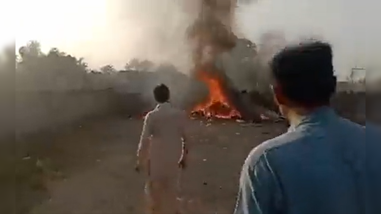 PAF trainer aircraft crashes near Peshawar