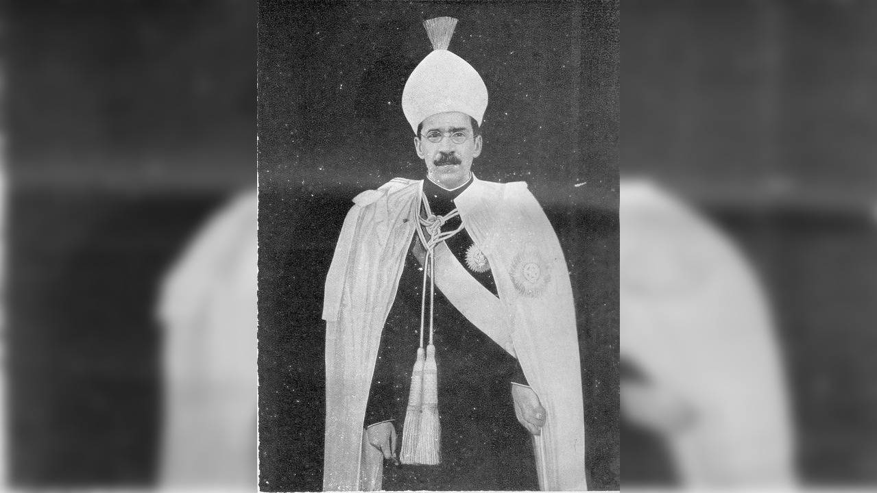 Portrait of Nawab Sir Mir Osman Ali Khan | Image courtesy: Unknown author, Public domain, via Wikimedia Commons