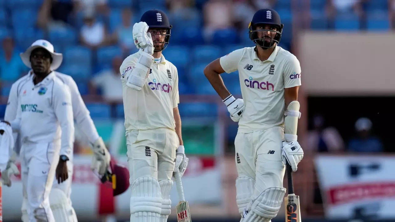 Jack Leach and Saqib Mahmood