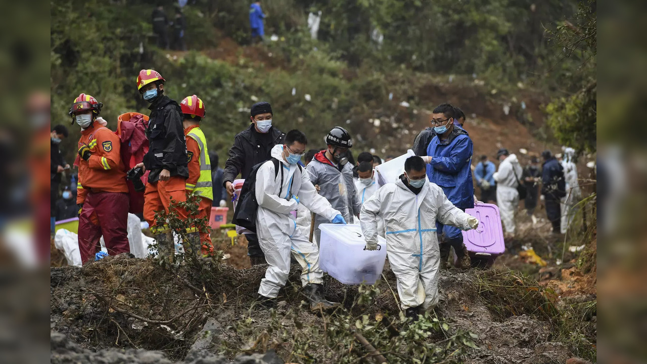 China Plane Crash: Report suggests China Eastern Airlines jet may have ...