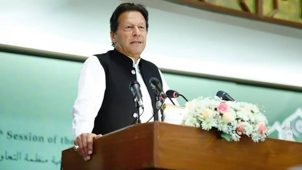 3 'rats' looting Pakistan for 30 years: Imran Khan