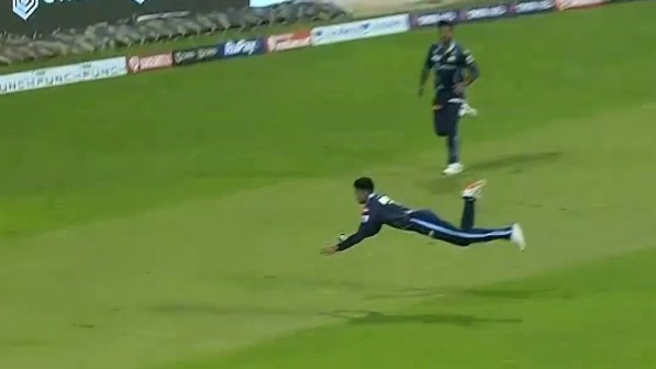 Shubman Gill catch screengrab