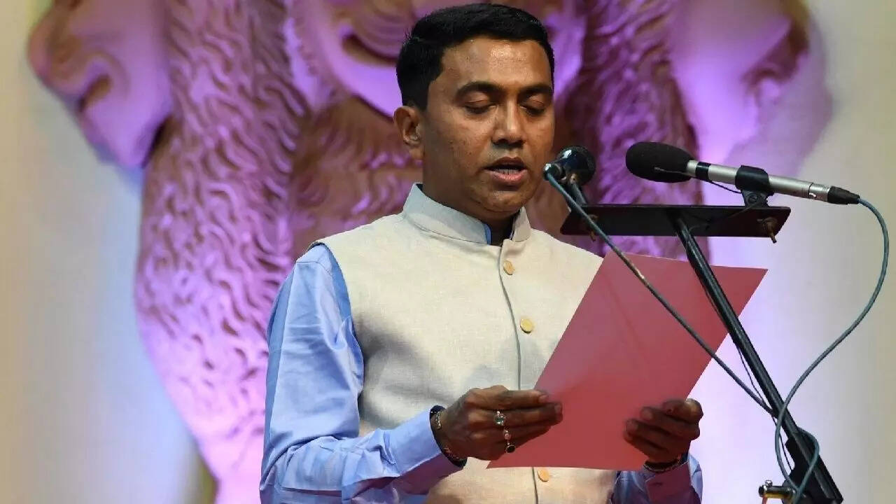 In Goa, CM Pramod Sawant announces to provide 3 free LPG cylinders per year to  every household