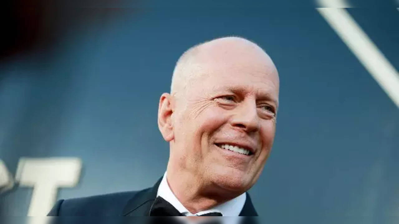 bruce willis AP.