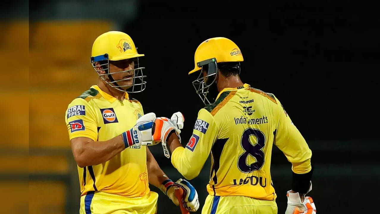 Dhoni became the oldest batter to score a half-century in IPL