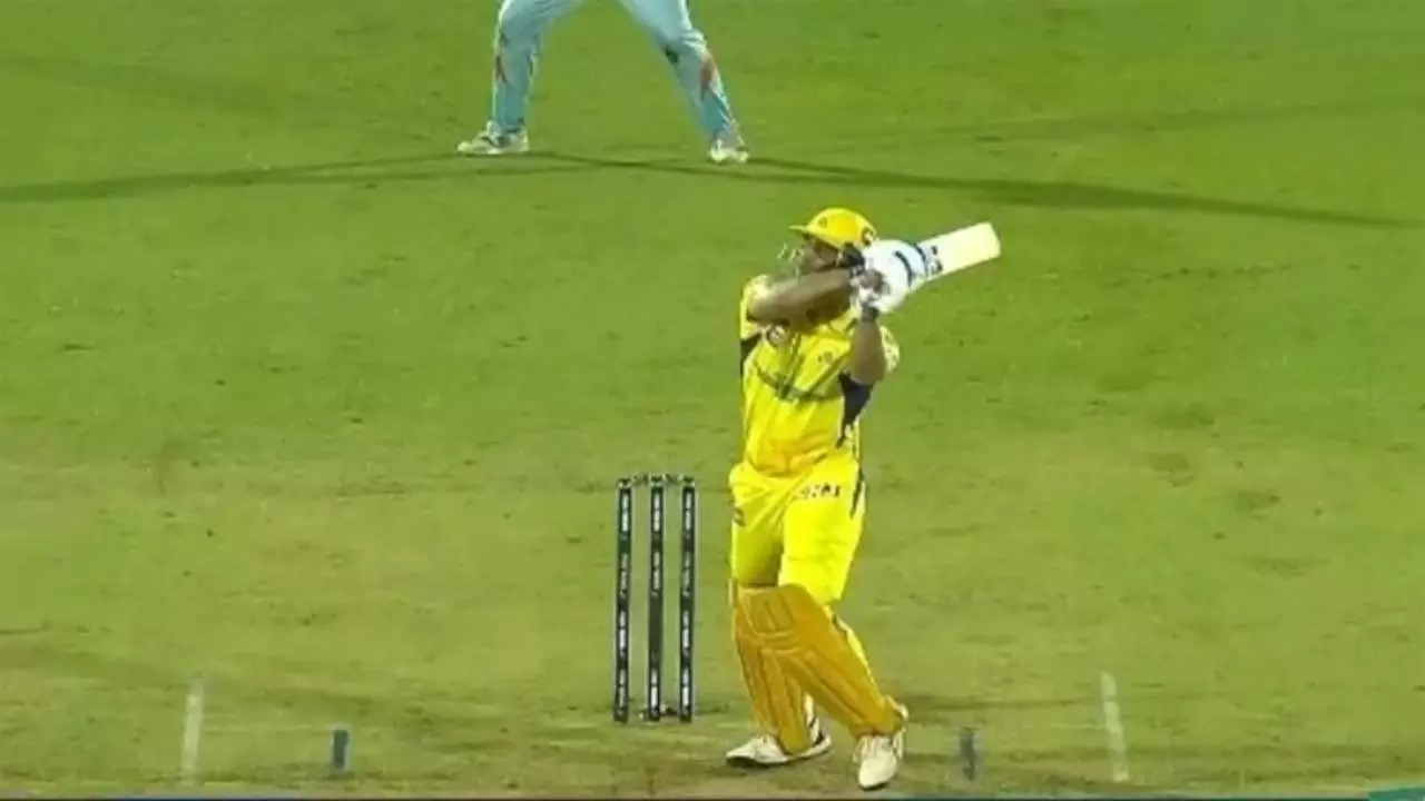 MS Dhoni hit a six on Ball 1 against LSG