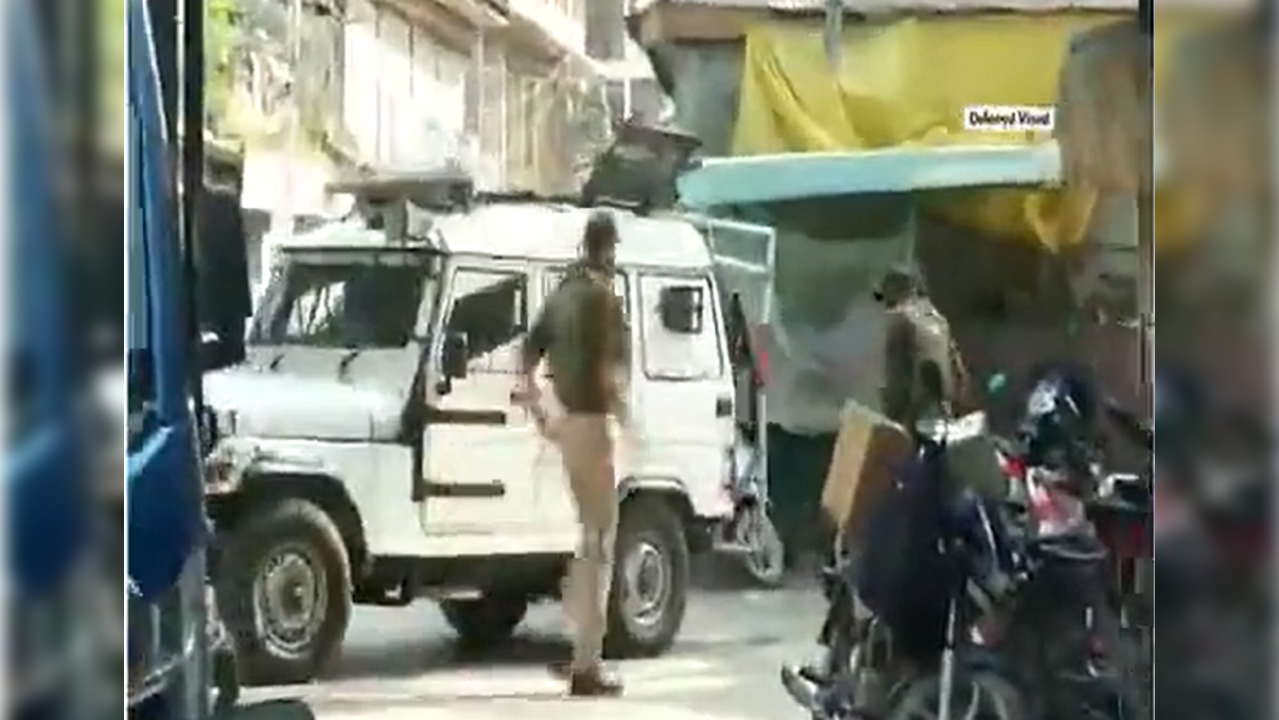 Two CRPF personnel injured in a terror attack in Srinagar