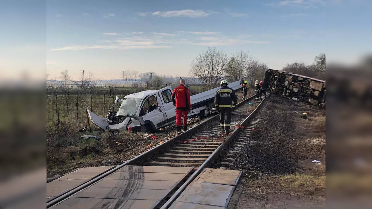 Hungary train derailment