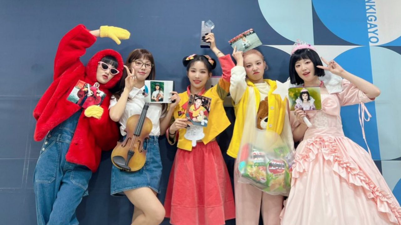 (G)I-DLE recreates childhood pictures on stage