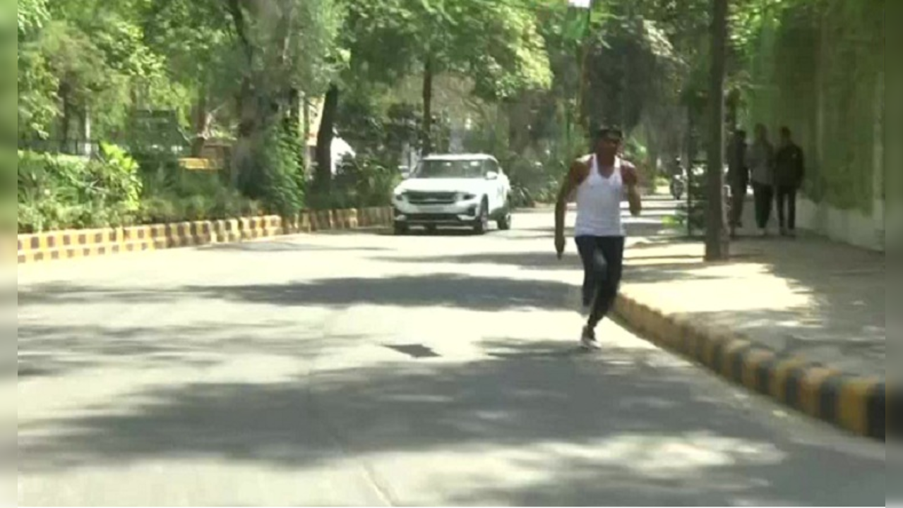 Youth runs from 350 kms Rajasthan to Delhi in 50 hours