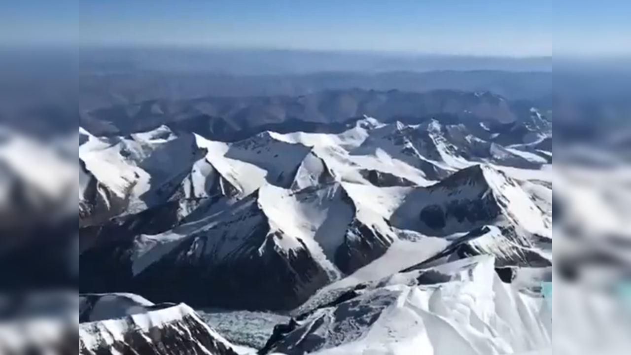 360-degree view from top of Mount Everest