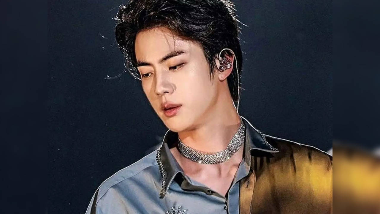 Get Well Soon! BTS Jin Will NOT Fully Participate in “Permission to Dance  (PTD) on Stage” Las Vegas due to His Finger Injury - KPOPPOST