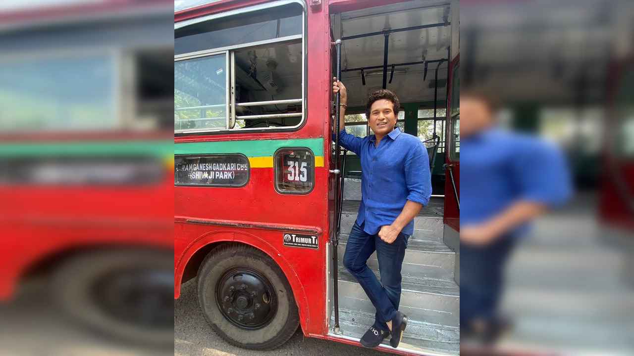 Sachin Tendulkar Instagram bus