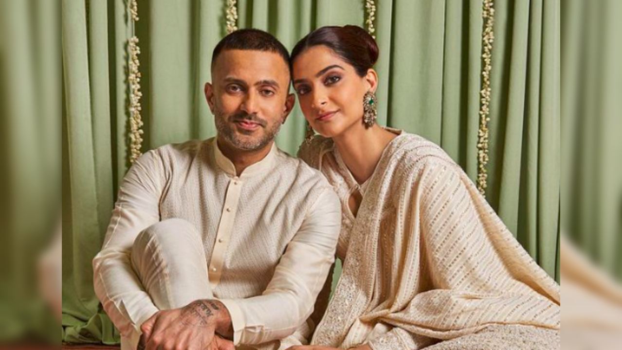 Sonam Kapoor and hubby Anand Ahuja