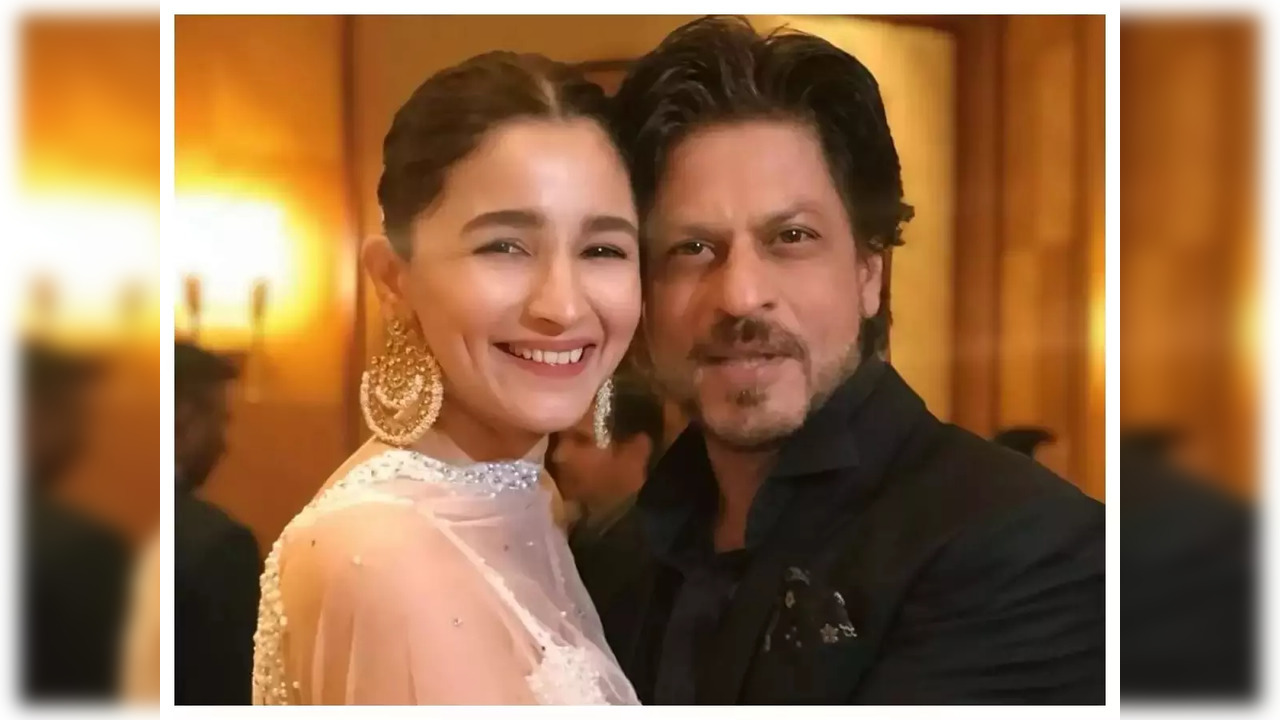 Shah Rukh Khan, Aamir Khan to attend Alia Bhatt and Ranbir Kapoor's varmala ceremony_ Here's what we