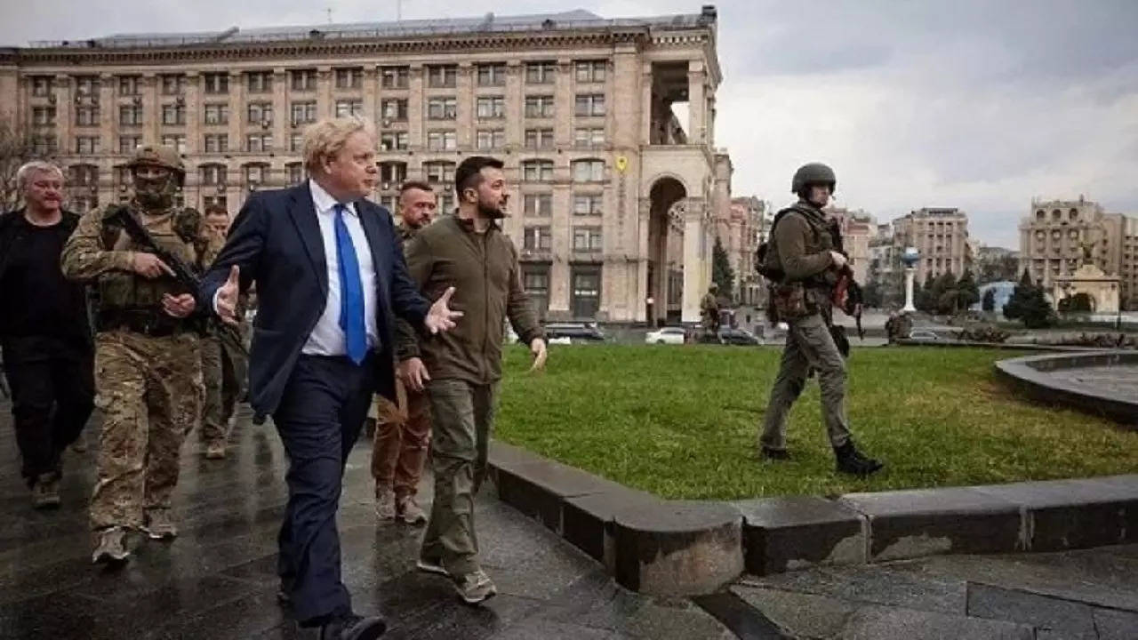 UK PM Boris Johnson with Ukraine's Volodymyr Zelensky