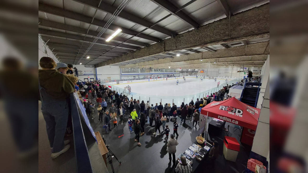 Ice Hockey games breaks Guinness World Record