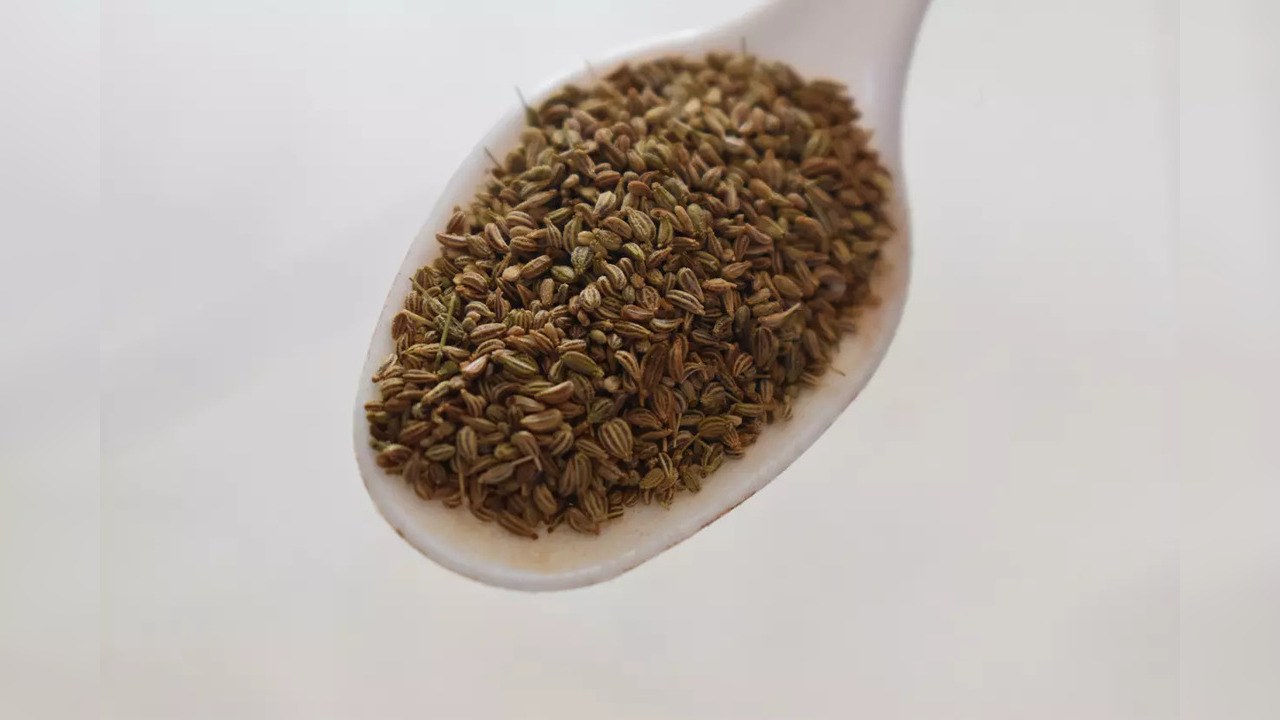 The expert also shared an alternate home remedy for ajwain and kala namak, which, he claimed, is more effective.