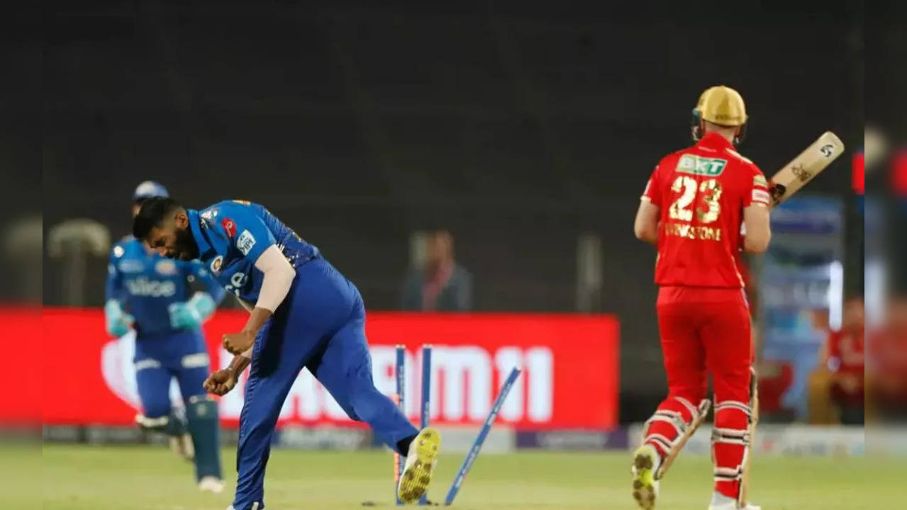 Jasprit Bumrah's pinpoint yorker knocks over Liam Livingstone in PBKS vs MI encounter - WATCH