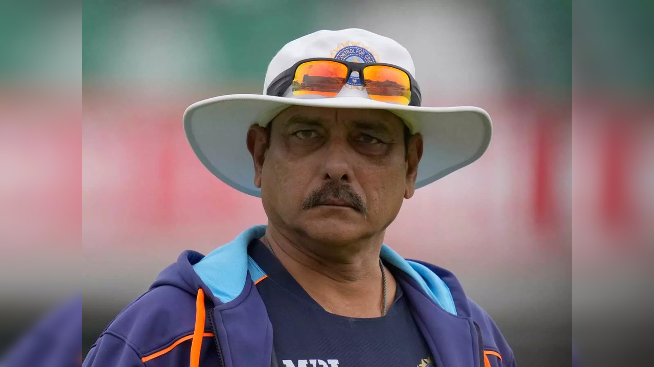 Ravi Shastri has backed RCB to reach IPL 2022 playoffs