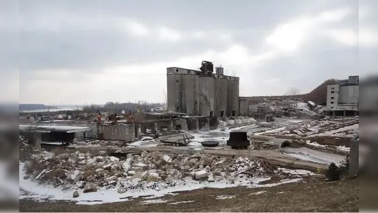 Cementland, world's strangest amusement park