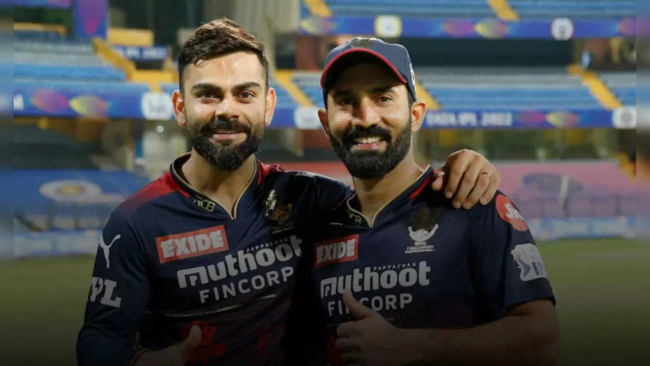 Virat Kohli interviews Dinesh Karthik after RCB's win over DC in IPL 2022 - WATCH