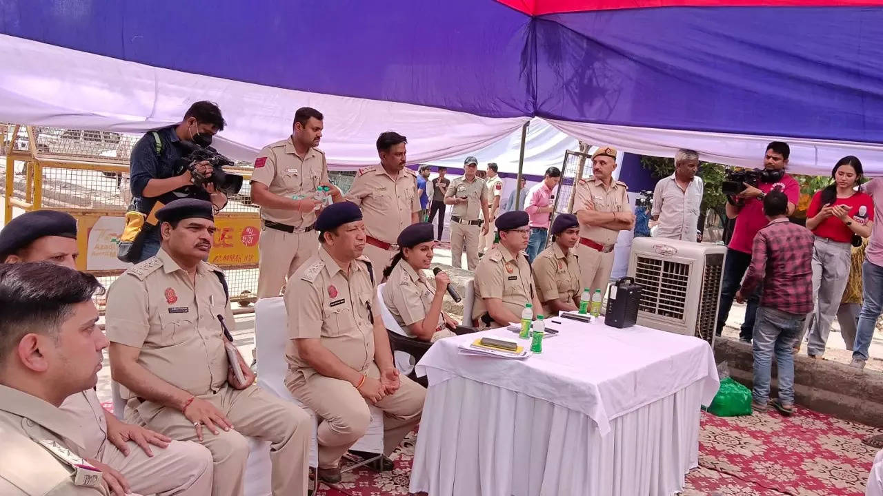 delhi police 23