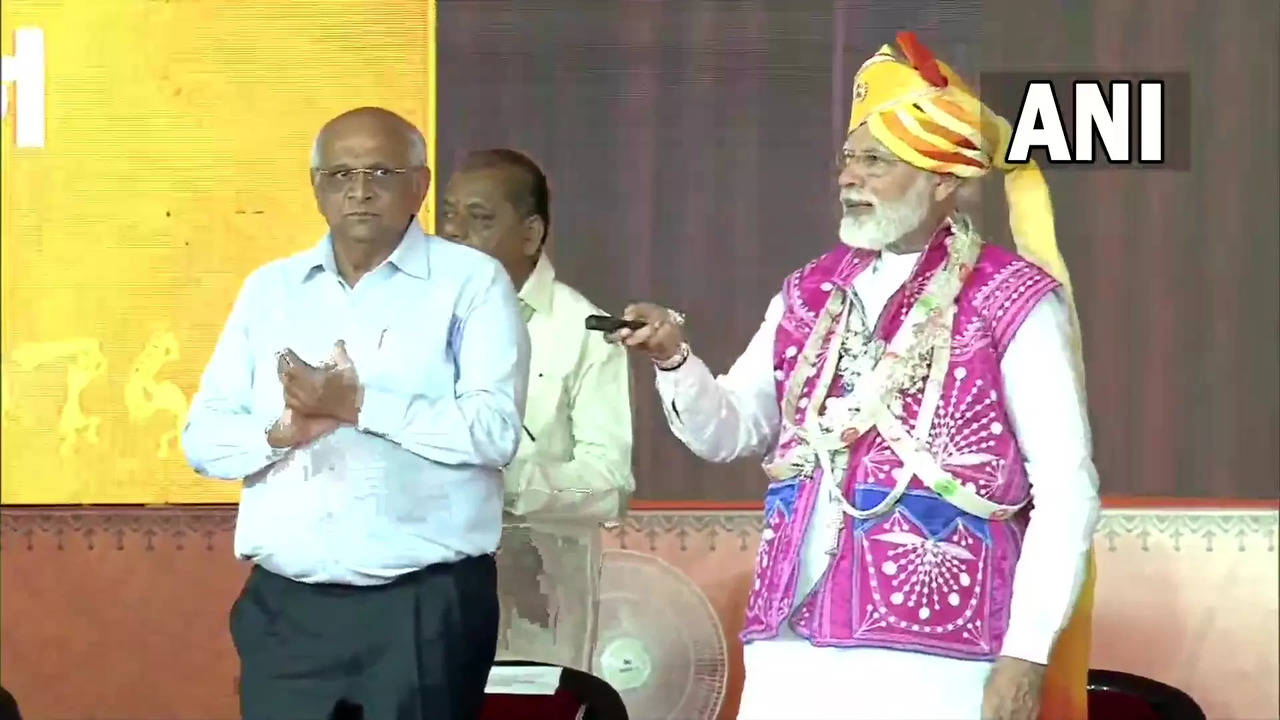 Prime Minister Narendra Modi inaugurates developmental projects in Dahod, Panchmahal​