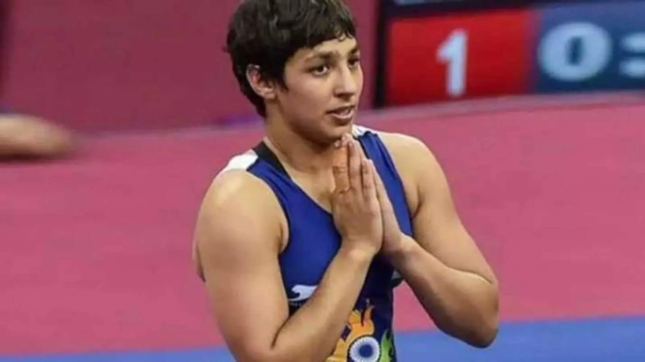 Asian Wrestling Championships: Anshu Malik, Radhika settle for silver; Manisha claims bronze