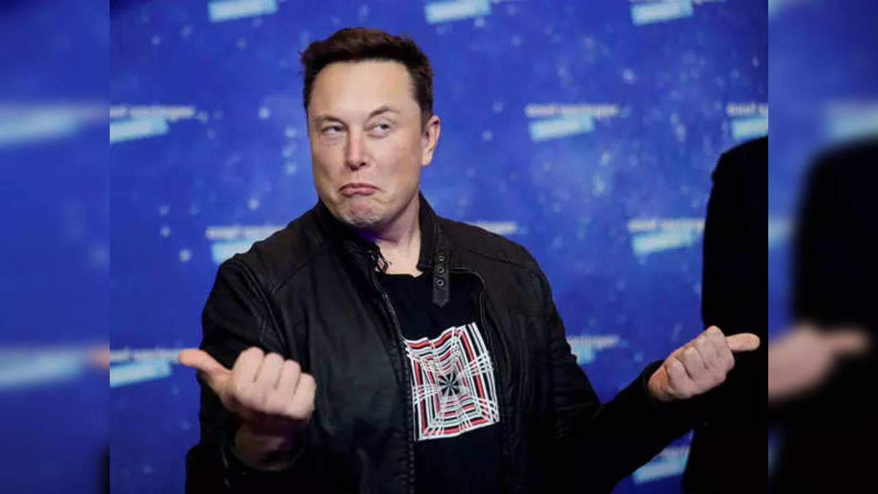 Elon Musk Buys Twitter